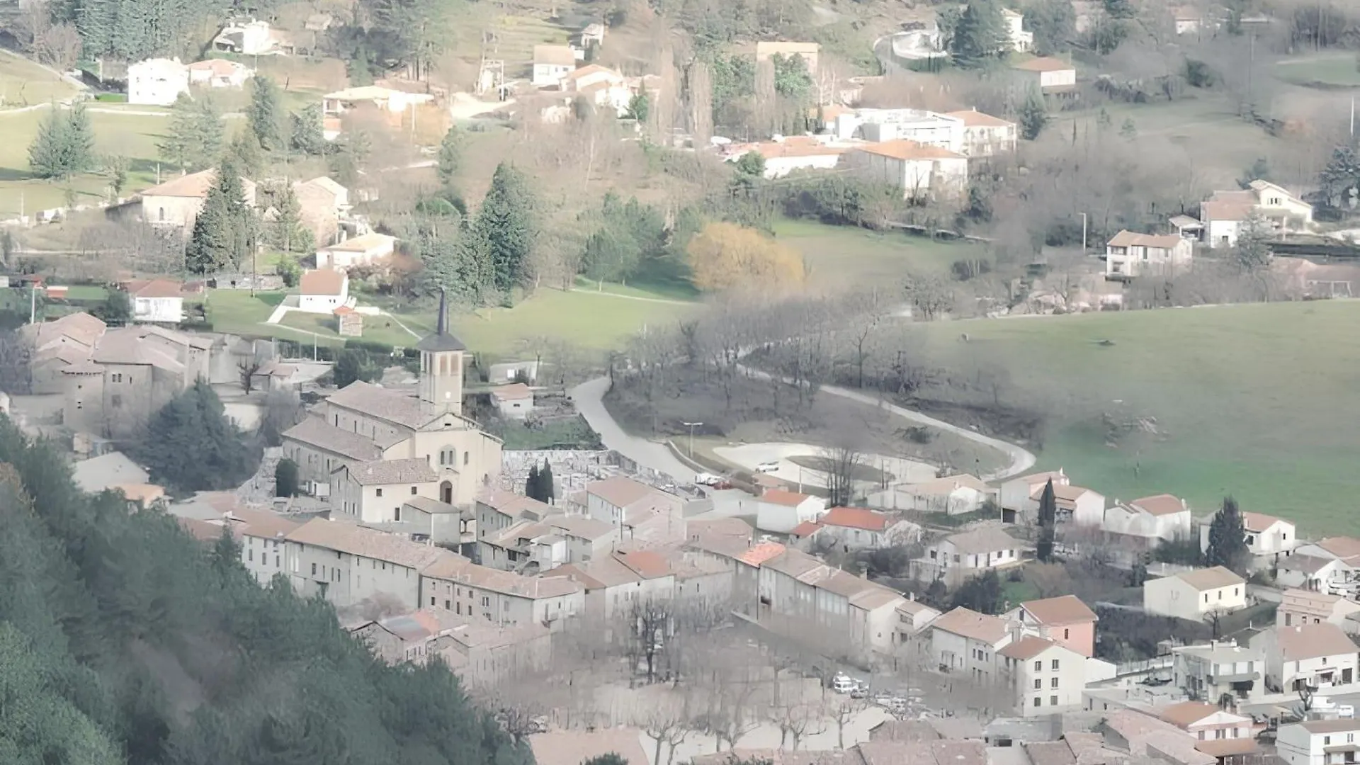Maison Charmante A Jaujac Avec Terrasse Et Plancha 0*,  France